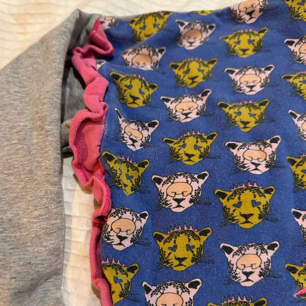 Gardner and the Gang girls sweatshirt, size 4-6 - Picture 4 of 7